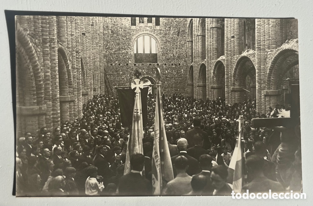 Postkarten: POSTAL FOTOGR&Aacute;FICA: PROCESI&Oacute;N EN IGLESIA - 1900