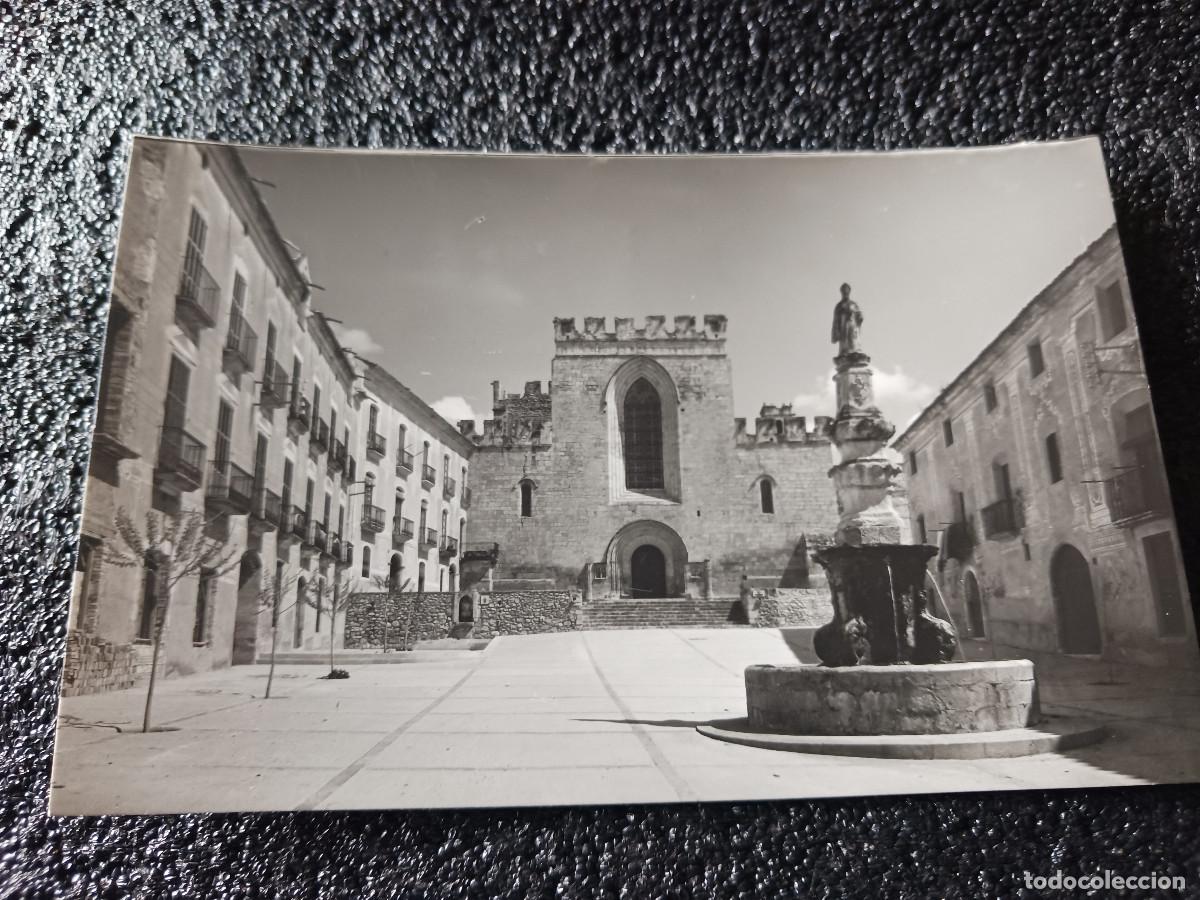 Postais: 16 monasterio de santes creus, plaza san bernardo y fachada, ed. raymond