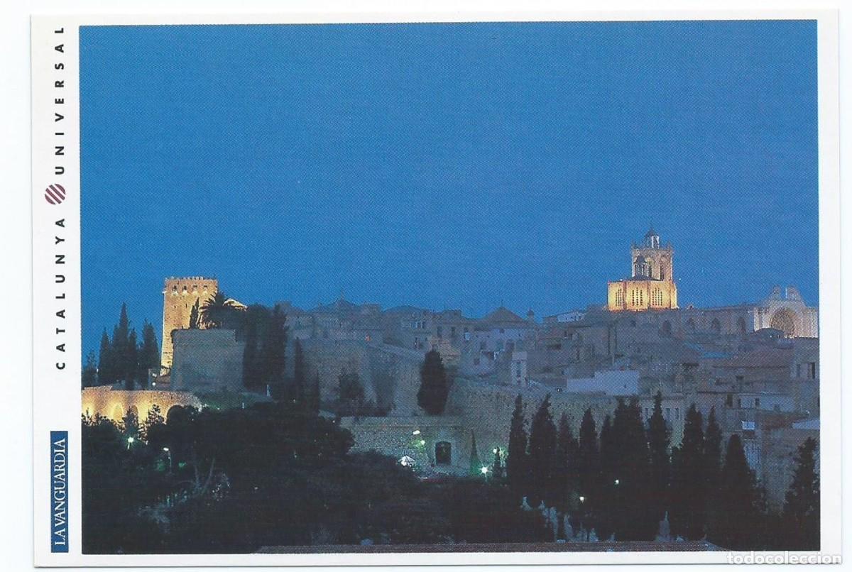 Postales: VISTA NOCTURNA DE LA CATEDRAL Y LA MURALLA ROMANA.- SERIE CATALUNYA UNIVERSAL DE LA VANGUARDIA