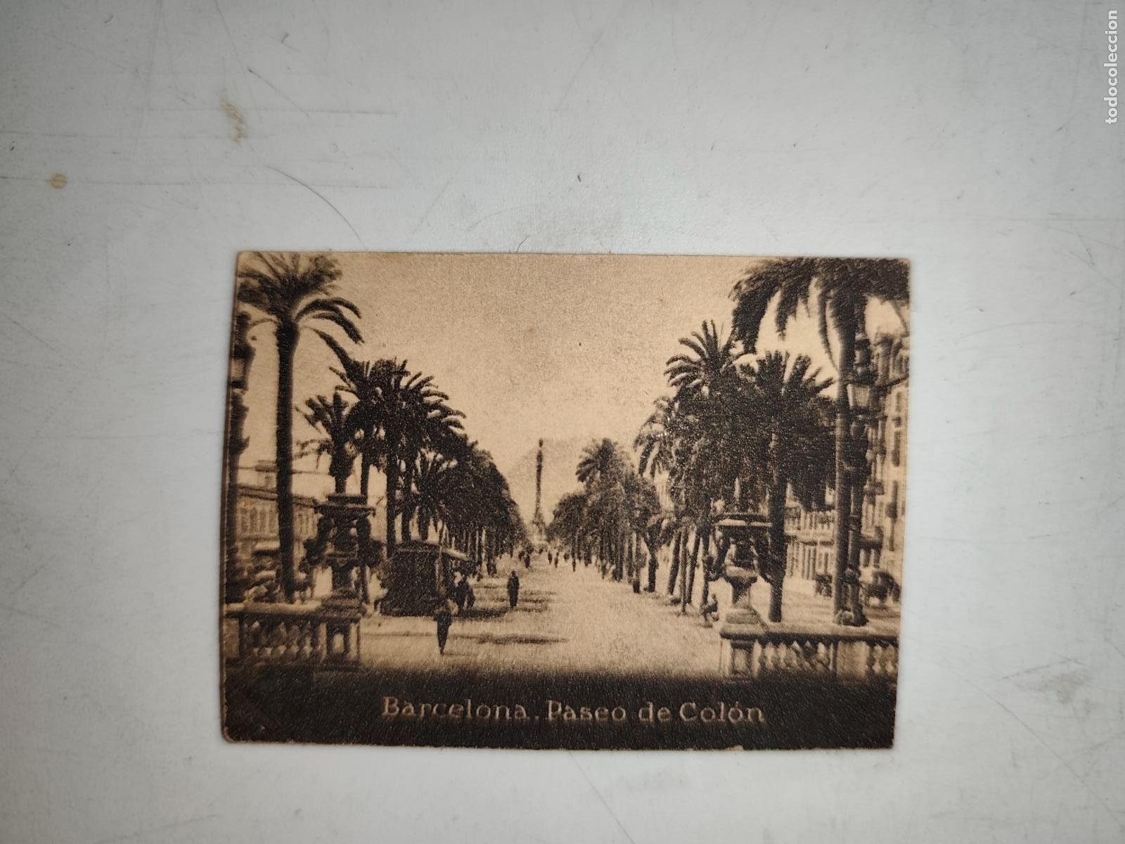 Cartoline: POSTAL ORIGINAL DECADA DE LOS A&Ntilde;OS 30. BARCELONA, PASEO DE COLON. LEER