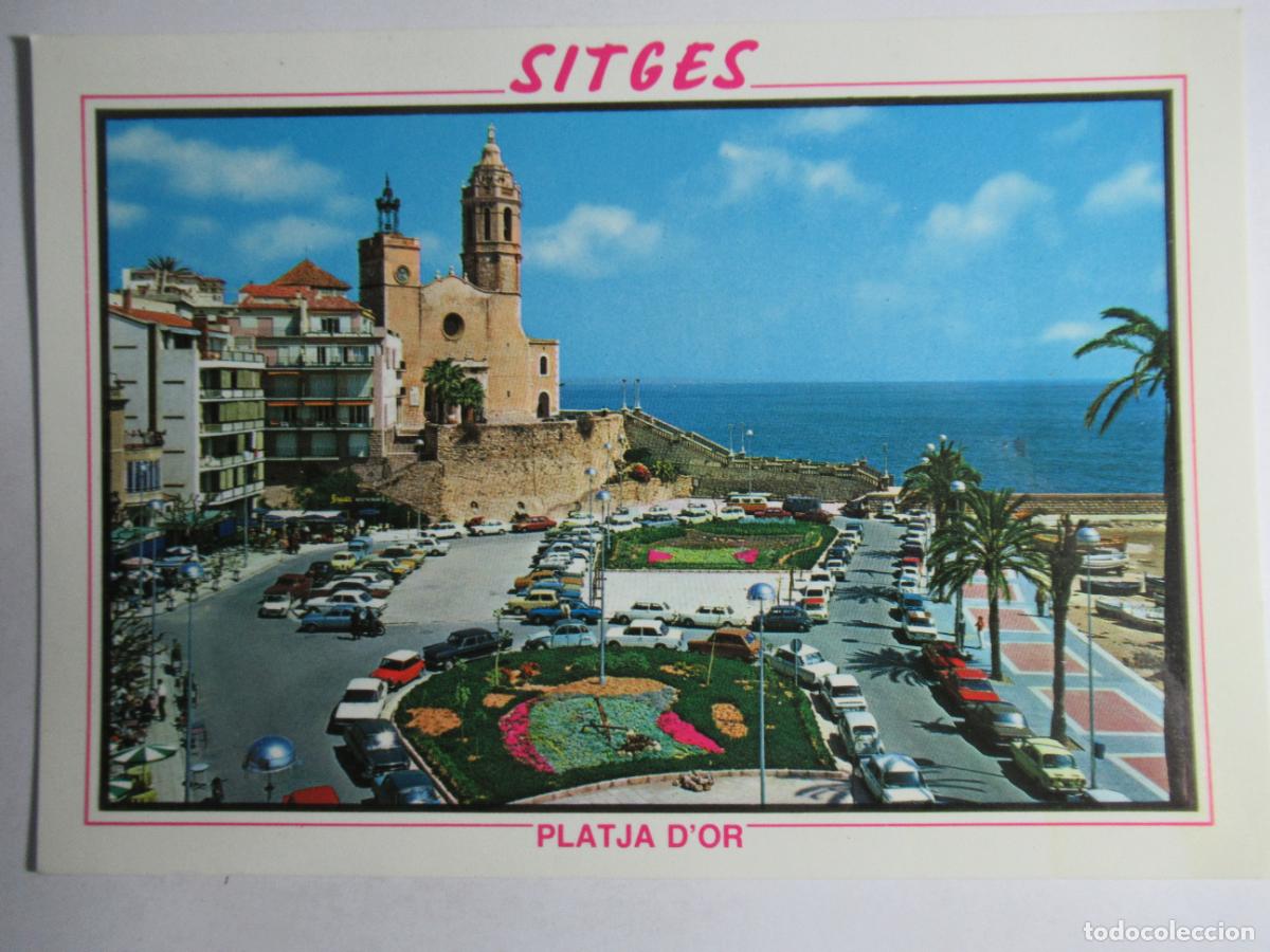 Postales: Sitges (Barcelona) - Jardines al pie del Baluarte e Iglesia - Foto 1