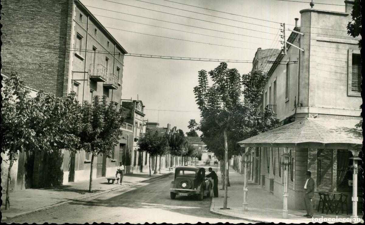 Postales: MOLLERUSA - AVENIDA DEL GENERAL&Iacute;SIMO - Foto 1