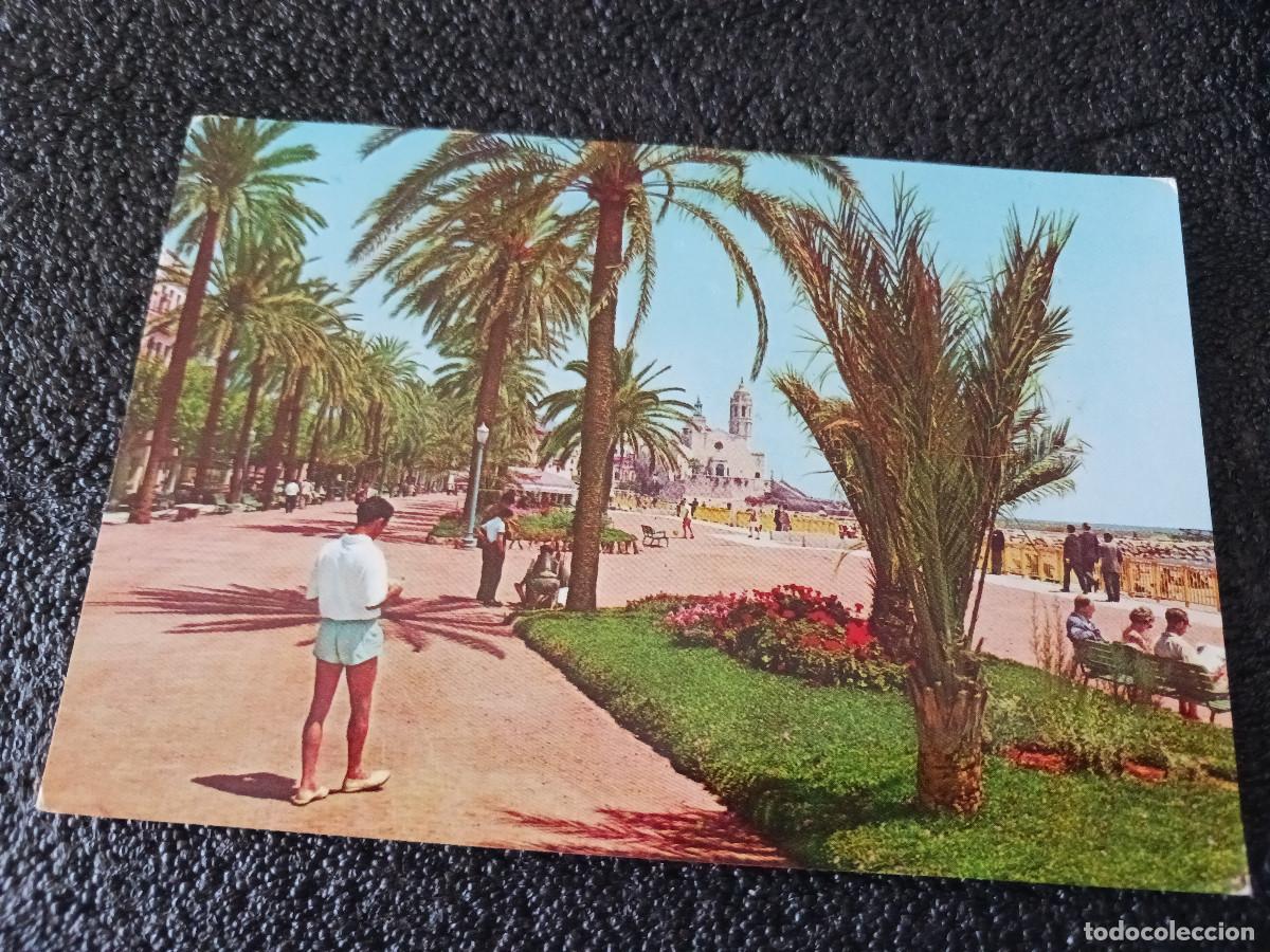 Postales: sitges, playa de oro, ed. ubach, circulada - Foto 1