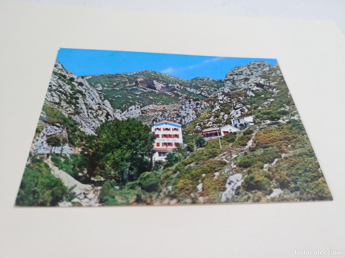 Postales: BERGUED&Agrave; - POSTAL HOSTAL DEL GUIU CON LA FIGUERASSA AL FONDO