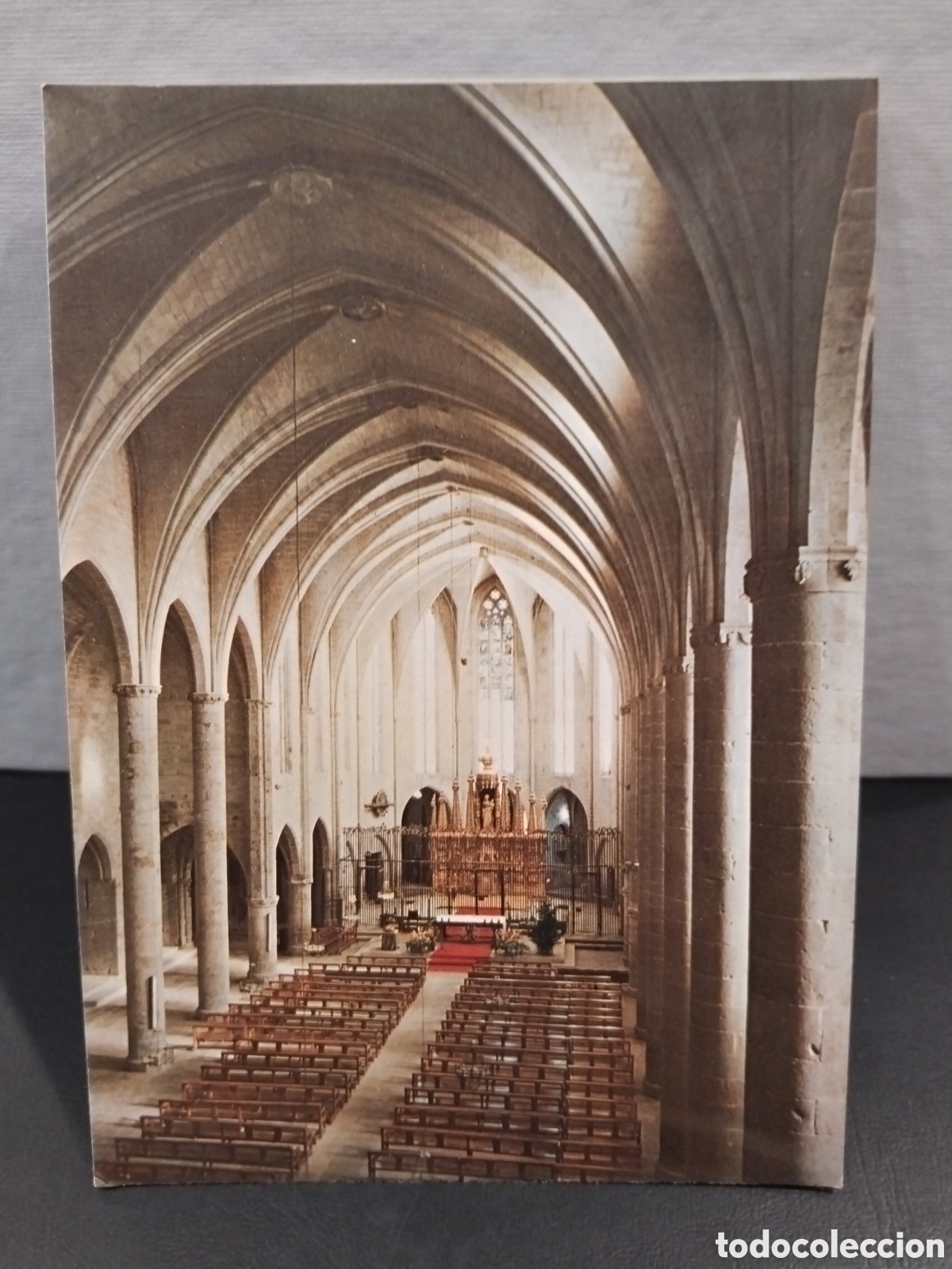 Cartoline: Postal de Castell&oacute; de Ampurias. Interior de la Iglesia Catedralicia