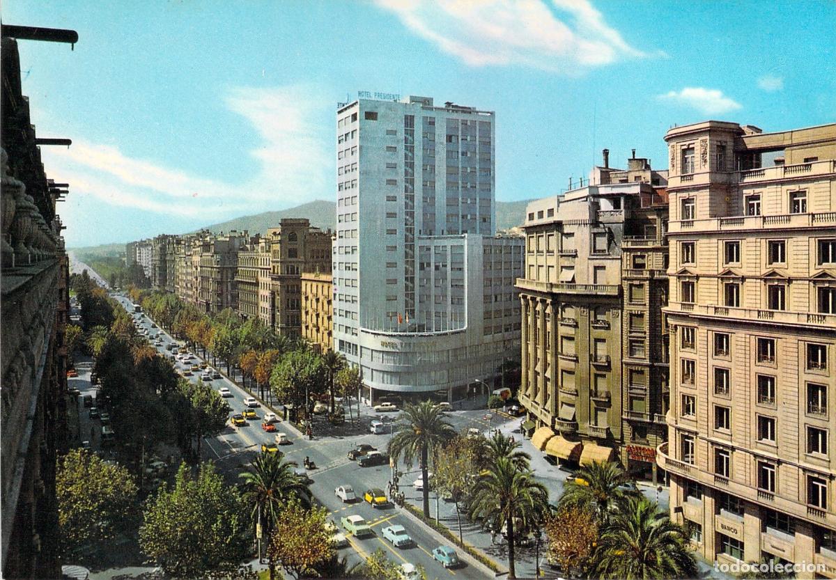 Cartoline: Postal de Barcelona, Av. General&iacute;simo Franco (Diagonal), Vista Urbana y Tr&aacute;fico
