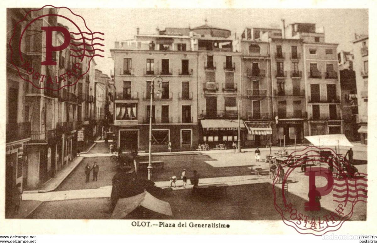 Postales: OLOT. PLAZA DEL GENERALISIMO - Foto 1