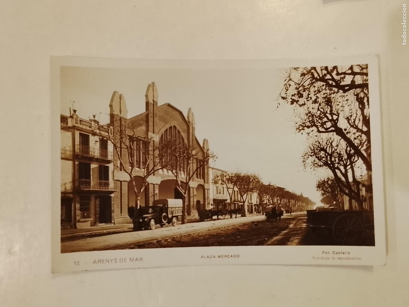 Postales: ARENYS DE MAR - PLAZA MERCADO - COCHES - FOTOGRAFICA CASTELLS -POSTAL ANTIGUA-(115.273)