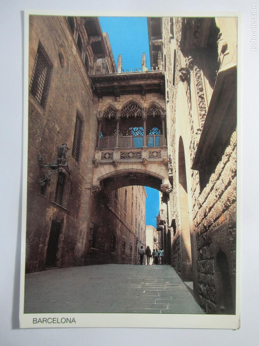 Postales: Barcelona - El Carrer del Bisbe al Barri G&ograve;tic - 16 x 11 cm. - S/C