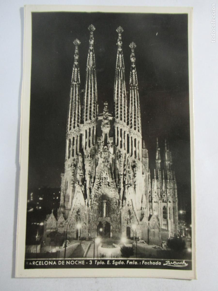 Postales: Barcelona - Sagrada Familia de noche - S/C