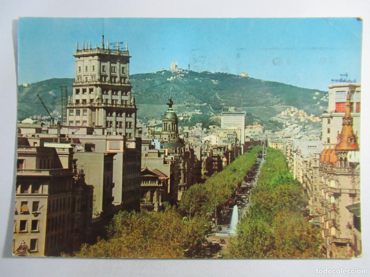 Postales: Barcelona - Paseo de Gracia, Tibidabo al fondo - Circulada
