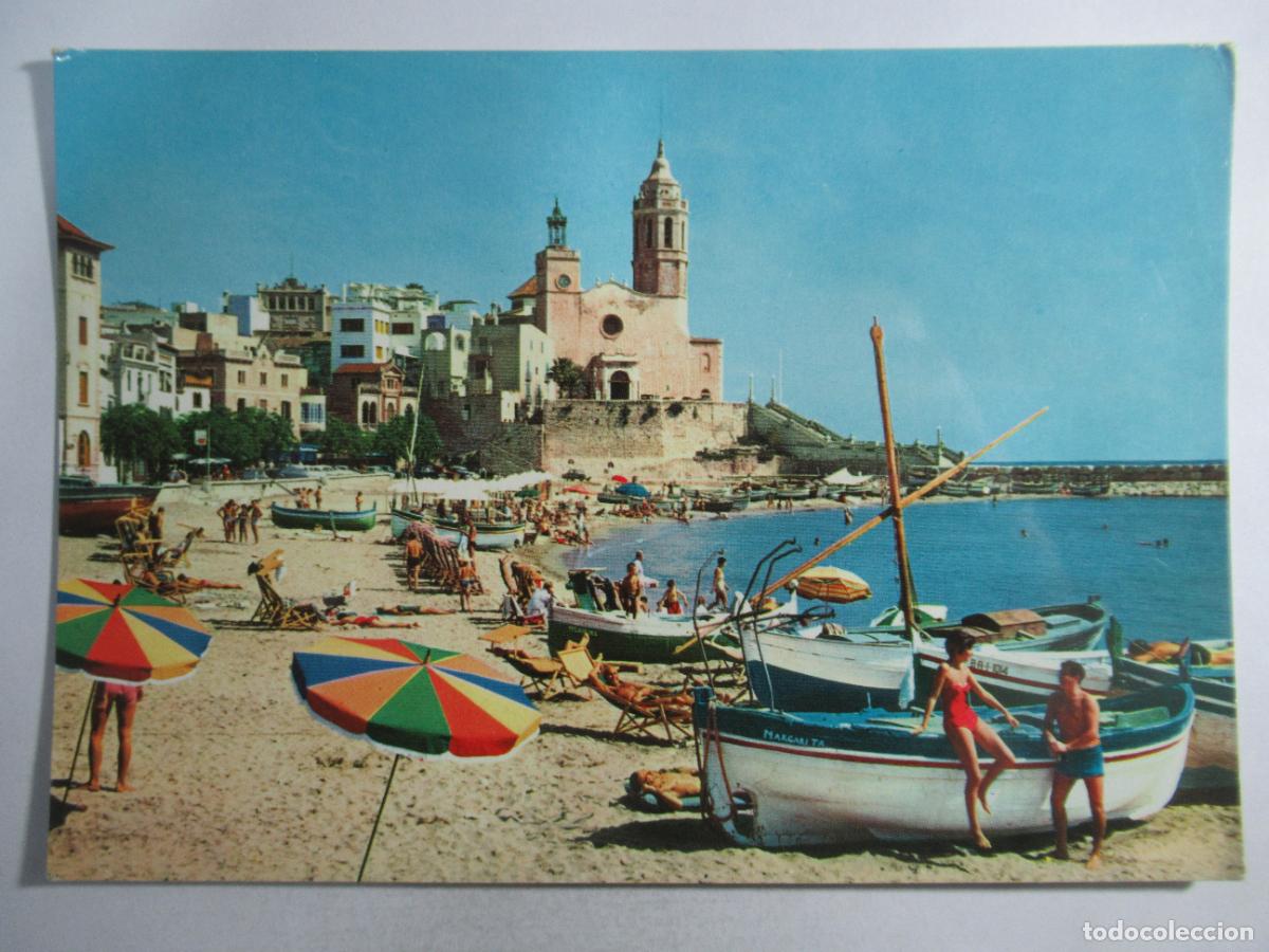Postales: Sitges (Barcelona) - Playa e Iglesia - S/C