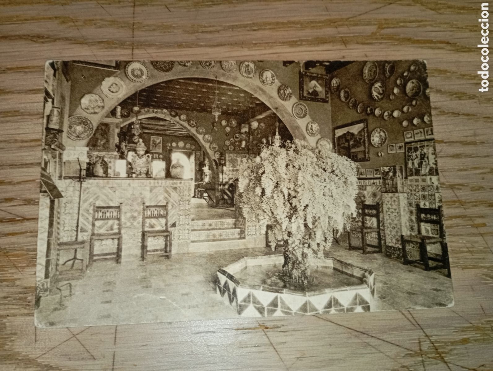 Postales: SITGES (BARCELONA) - MUSEO DEL &rdquo;CAU FERRAT&rdquo;, SURTIDOR - CLICH&Eacute; JUNTA DE MUSEUS