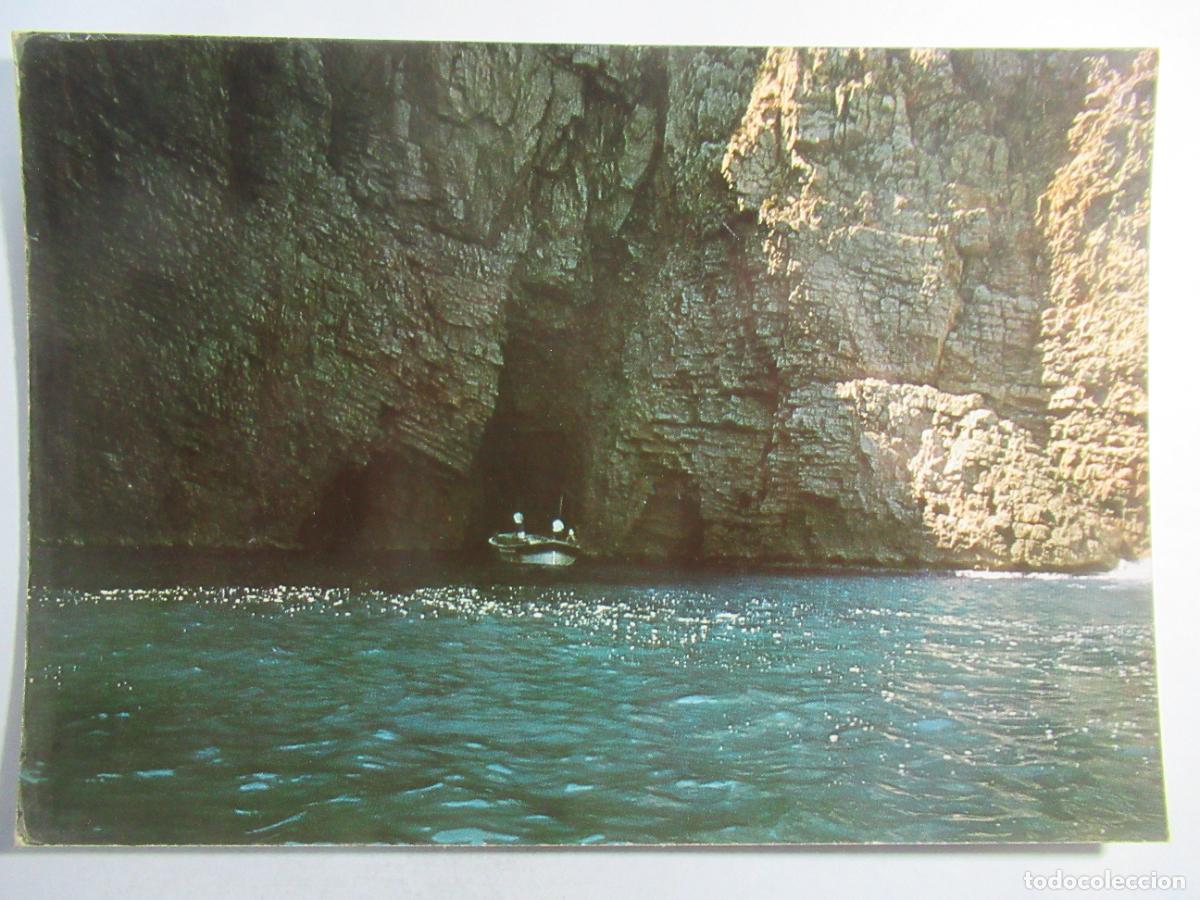 Postales: La Escala - Costa Brava - Les Tres Coves - S/C