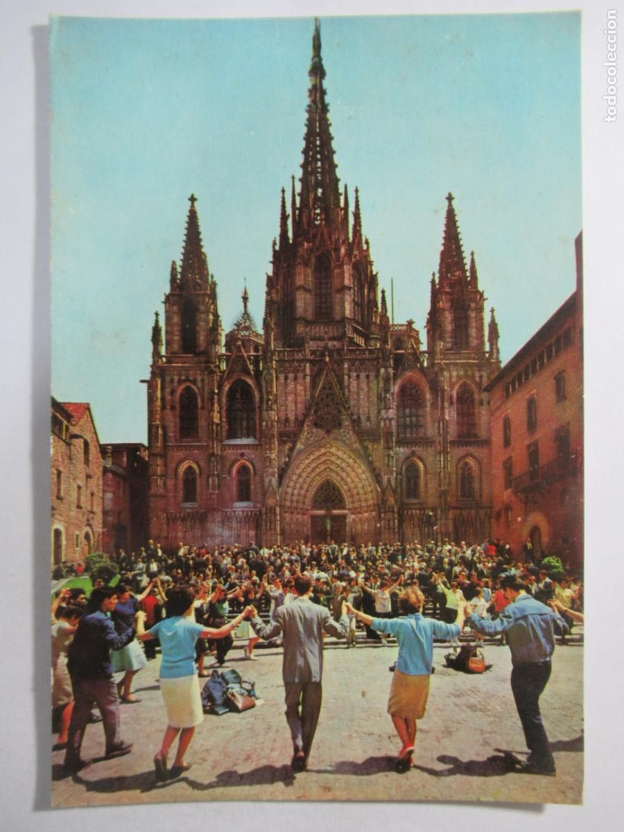 Postales: Barcelona - Sardanas enfrente a la Catedral - S/C