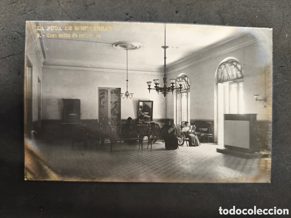 Postales: La puda Montserrat, gran sal&oacute;n de reuniones