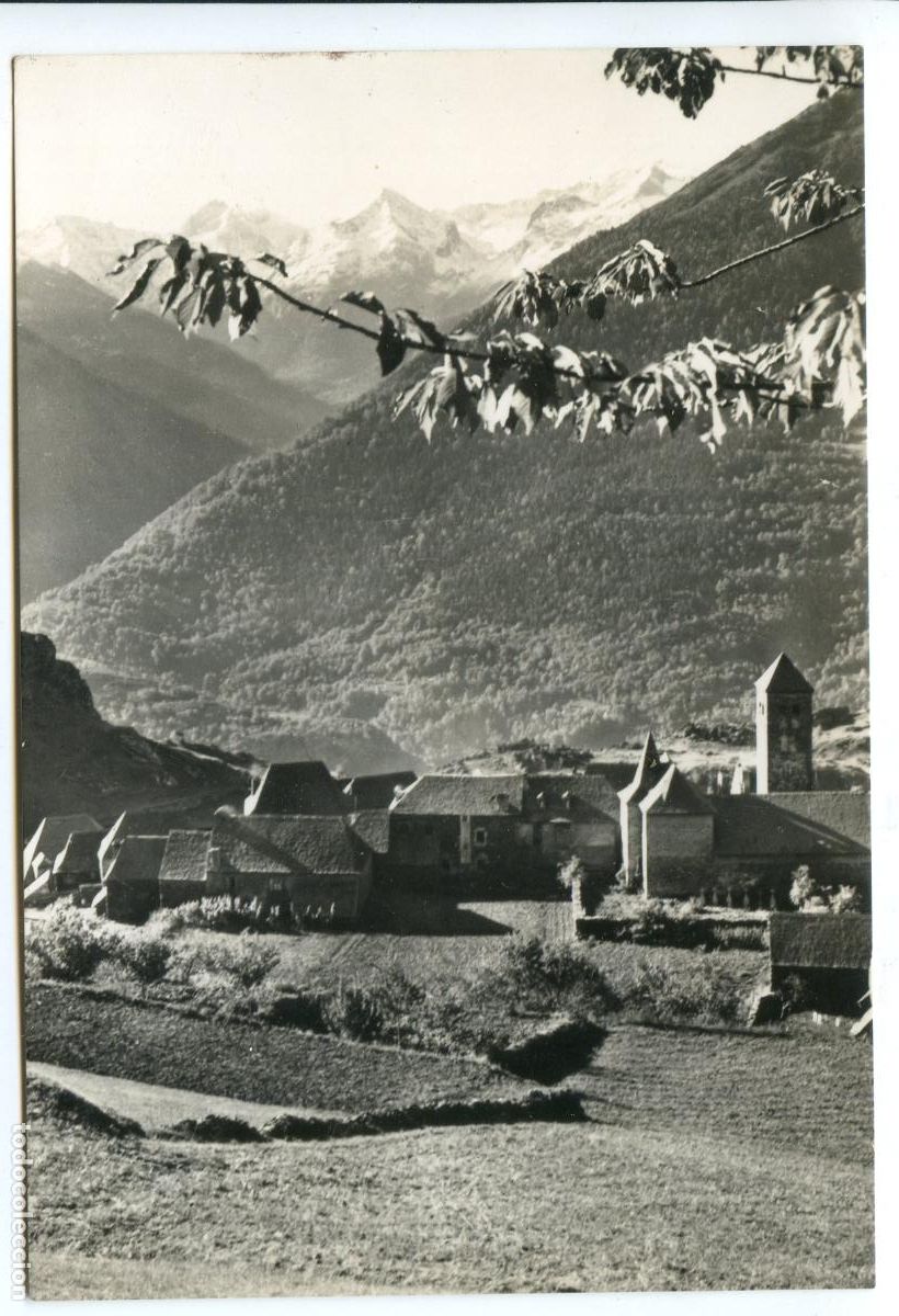 Postales: Valle de Aran, Lleida, Vilamos, al fondo La Maladeta. A. Campa&ntilde;a y J.Puig-Ferr&aacute;n