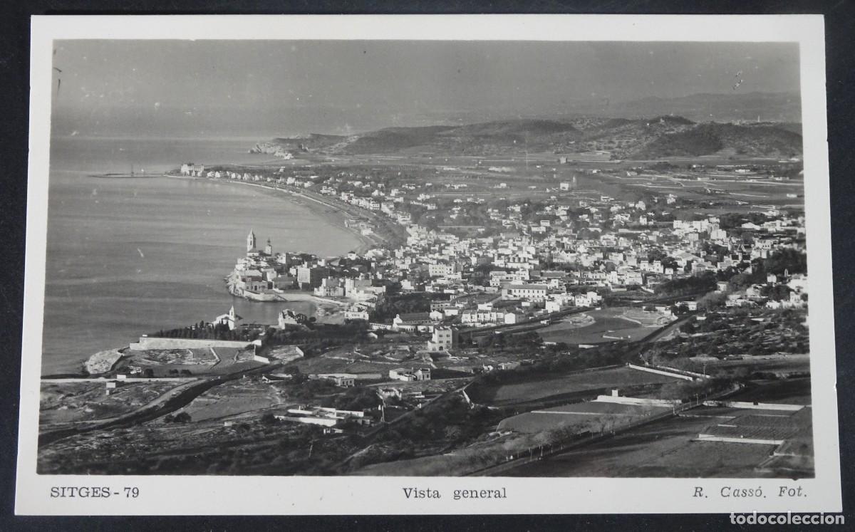 Postales: ANTIGUA POSTAL FOTOGR&Aacute;FICA CPA, VISTA GENERAL, SITGES, R. CASS&Oacute;, VER FOTOS