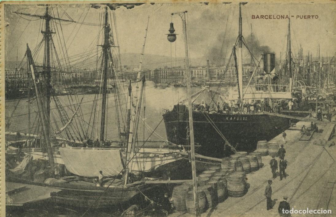 Postales: BARCELONA. Puerto. Pasan las l&iacute;neas de tranv&iacute;as n&ordm; 28, 31 al 35. Sin circular