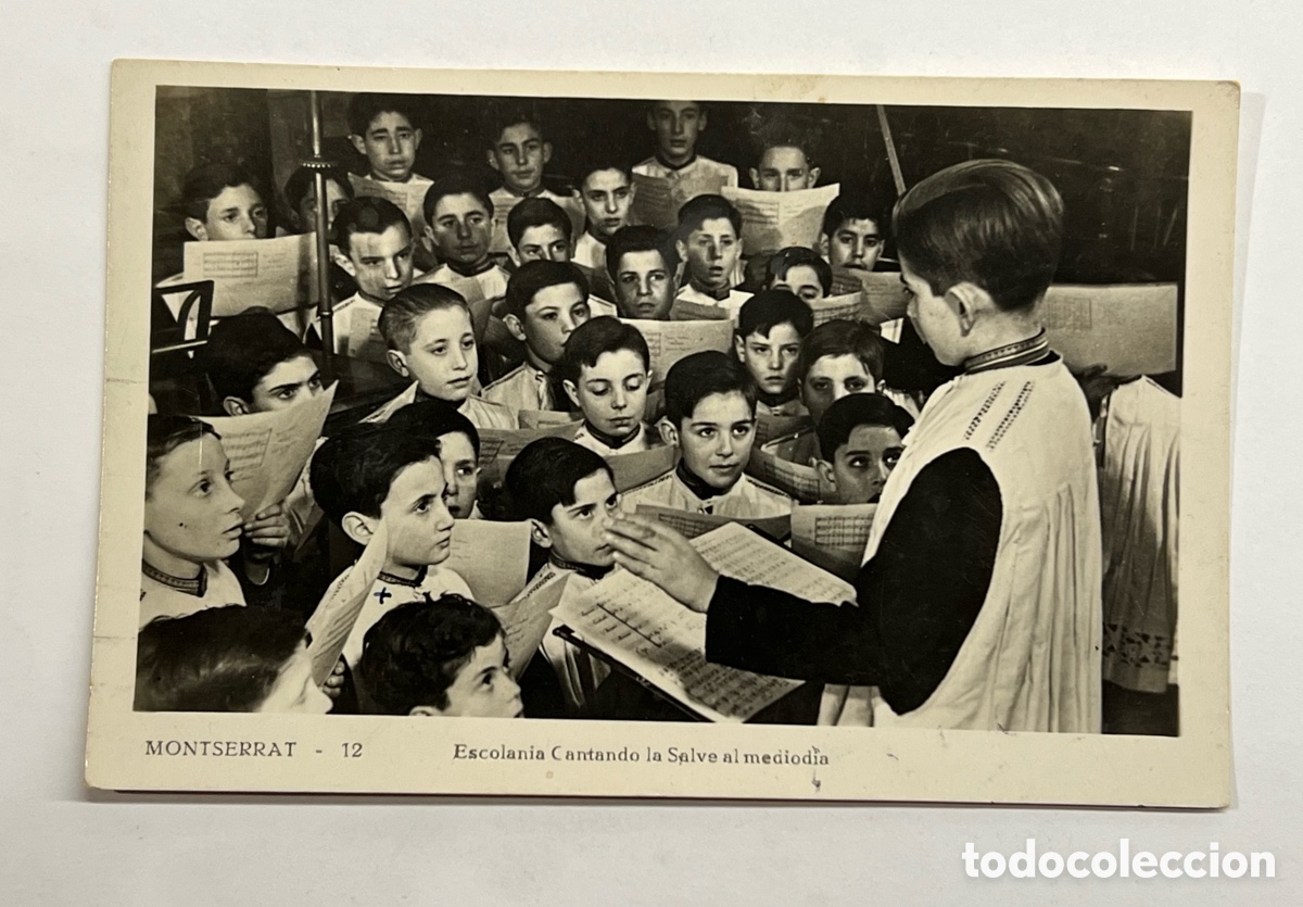 Postales: MONTSERRAT (Barcelona) Postal La Escolania cantando la Salve al mediod&iacute;a. Edita: foto Ripol