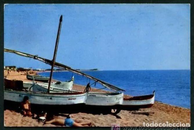 Postcards: Malgrat de Mar. *La Playa* Laminograf n&ordm; 74. Circulada 1965.