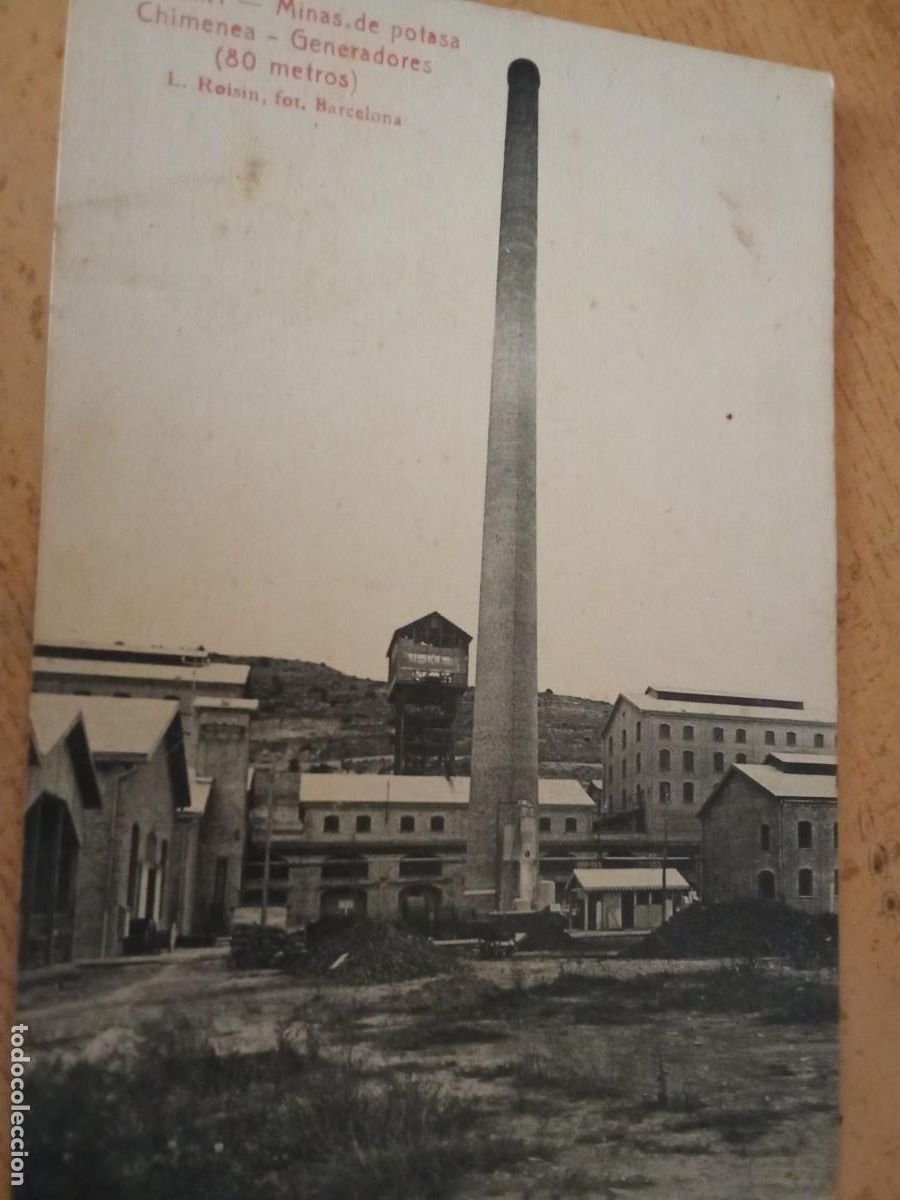 Postales: S&uacute;ria.Minas de Potassa Chimenea .