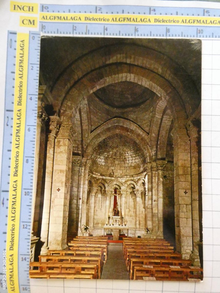 Postales: POSTAL DE BARCELONA. A&Ntilde;O 1968. SANT MARTI SARROCA TEMPLO PARROQUIAL INTERIOR 3984 ESCUDO ORO. 2697
