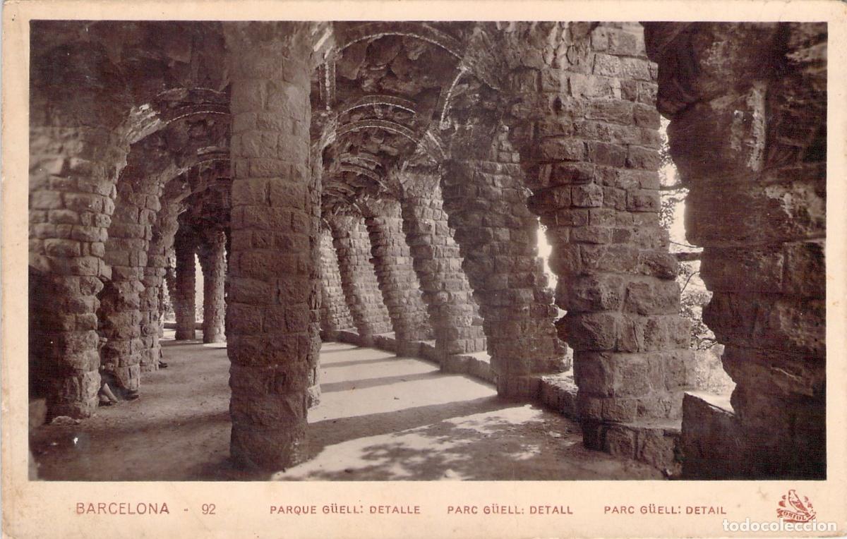Postales: Postal Antigua Barcelona - Parque G&uuml;ell Detalle de Columnas Gaud&iacute;