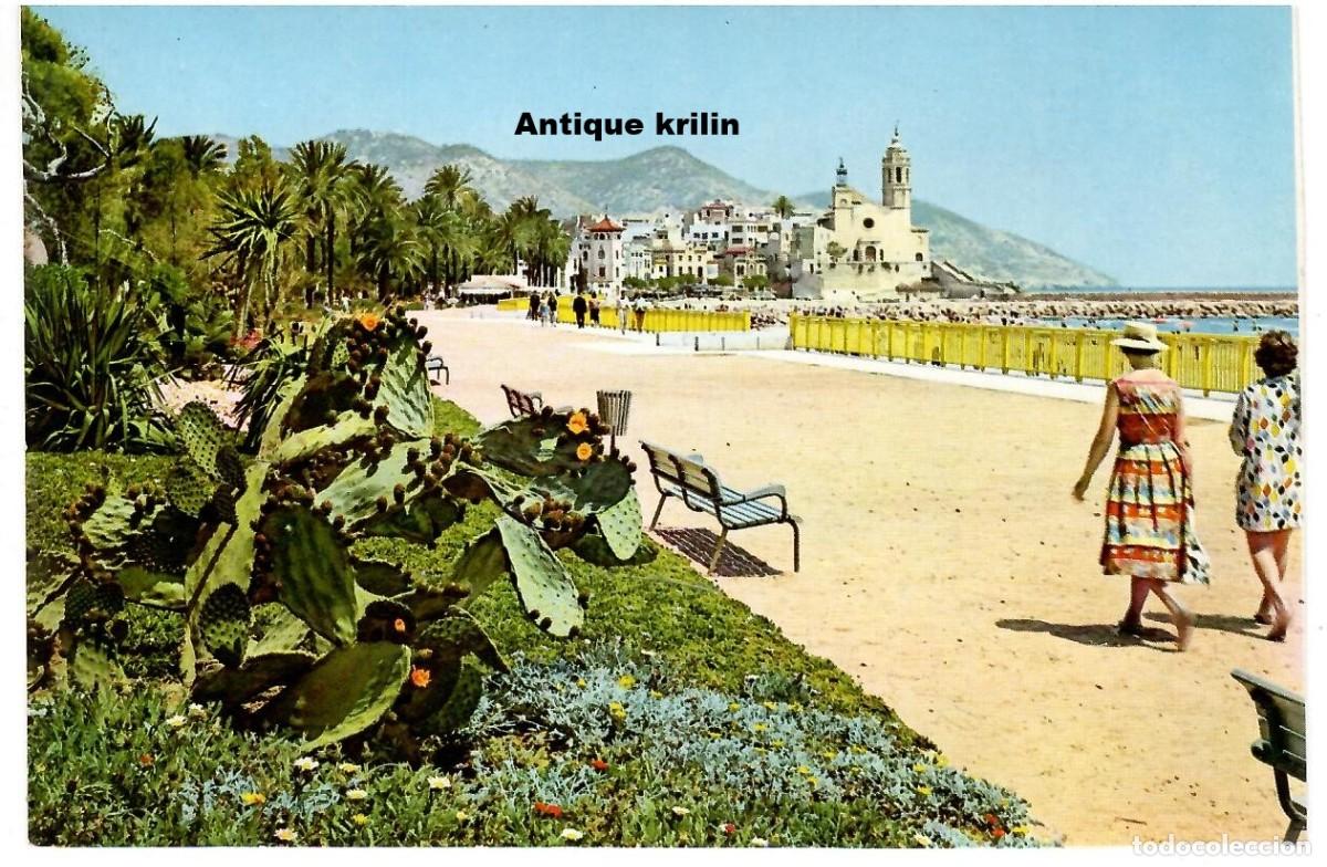 Postales: SITGES N&ordm; 184 EL BALCON DE SU PLAYA DE ORO / FOTO UBACH / SIN FRANQUEAR