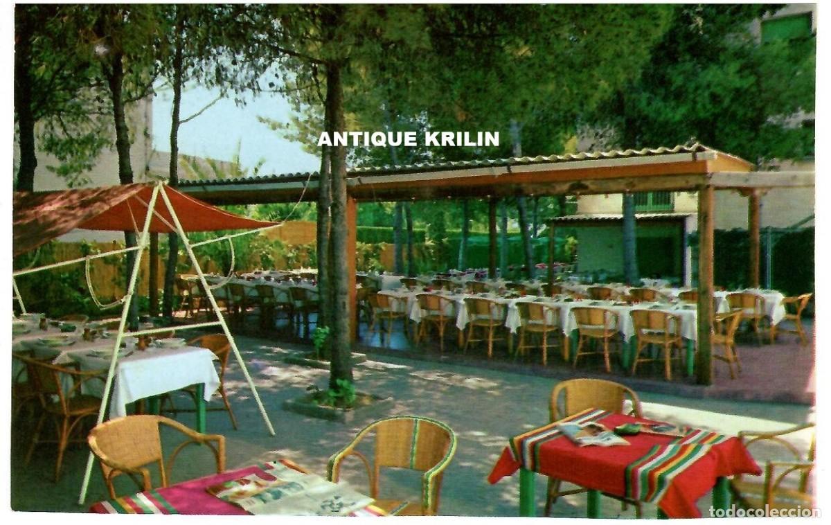 Postales: SITGES / HOTEL LA SONRISA / COMEDOR EXTERIOR / FOTO MARIO BISTAGNE / SIN FRANQUEAR