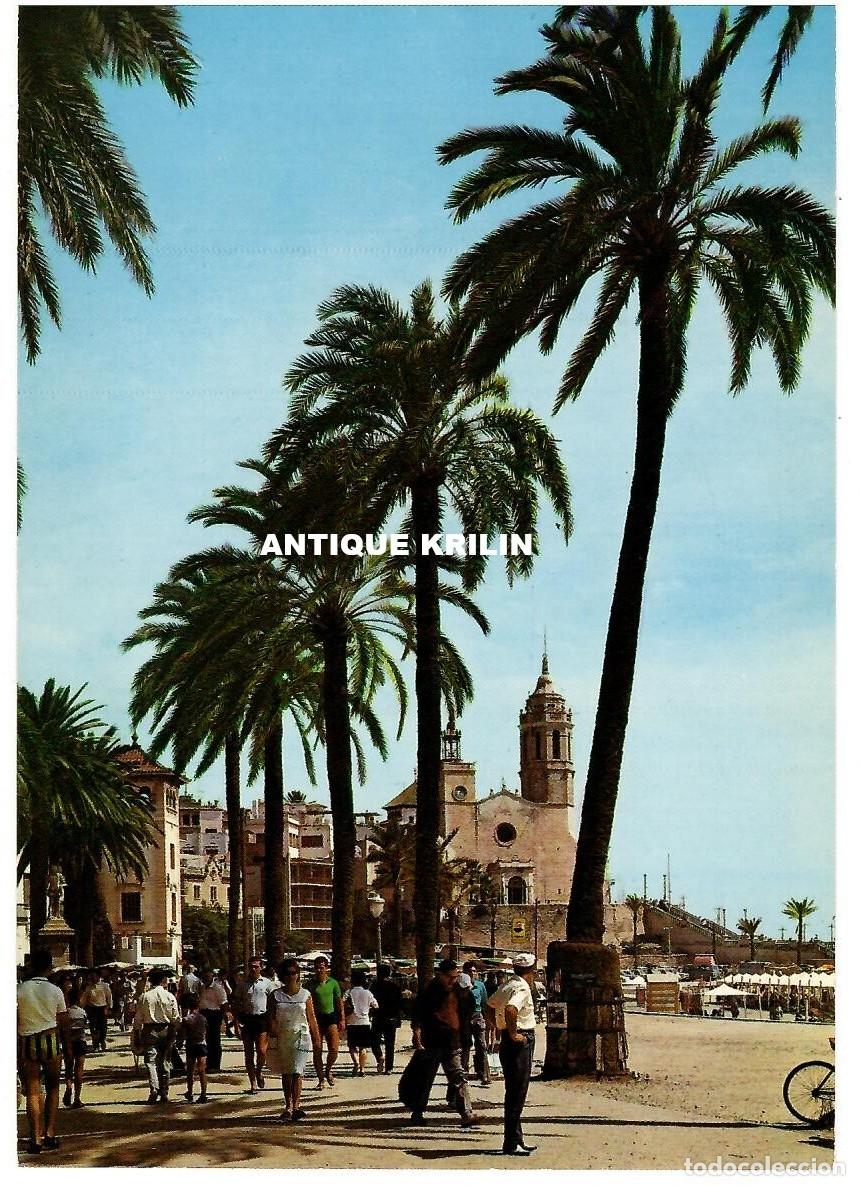 Postales: SITGES N&ordm; 2 PALMERAS E IGLESIA / EDICION G. GARRABELLA / SIN FRANQUEAR