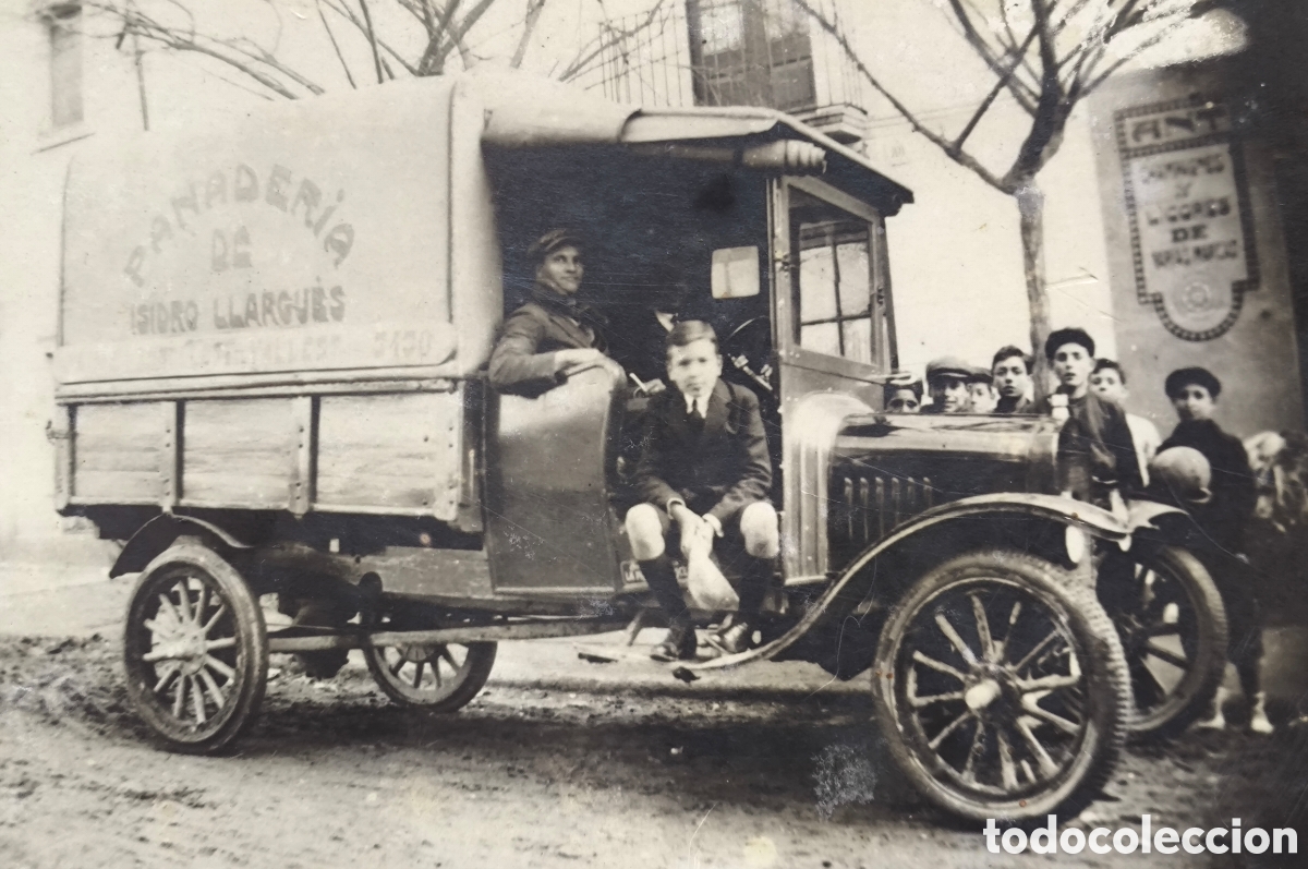 Postcards: BARCELONA AUTOM&Oacute;VIL FORD T PANADER&Iacute;A ISIDRO LLARGU&Eacute;S POSTAL FOTOGR&Aacute;FICA ANIMADA C. 1925
