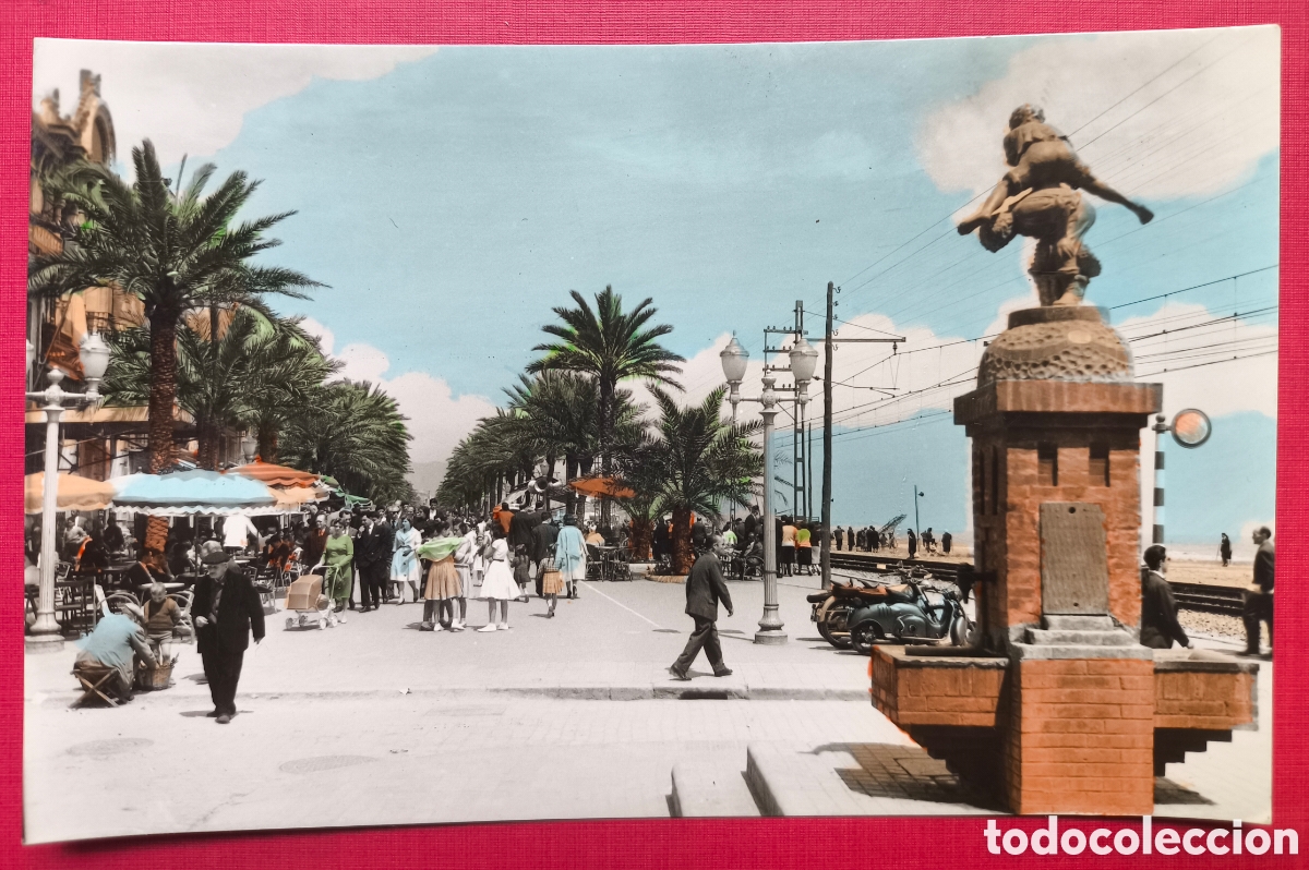 Postcards: BADALONA RAMBLA CARRER DEL MAR POSTAL FOTOGR&Aacute;FICA COLOREADA BARCELONA C. 1955