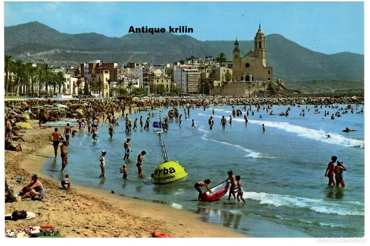 Postales: SITGES N&ordm; 168 LA SUAVE PLAYA AL PIE DE SU IGLESIA / FOTO UBACH / SIN FRANQUEAR
