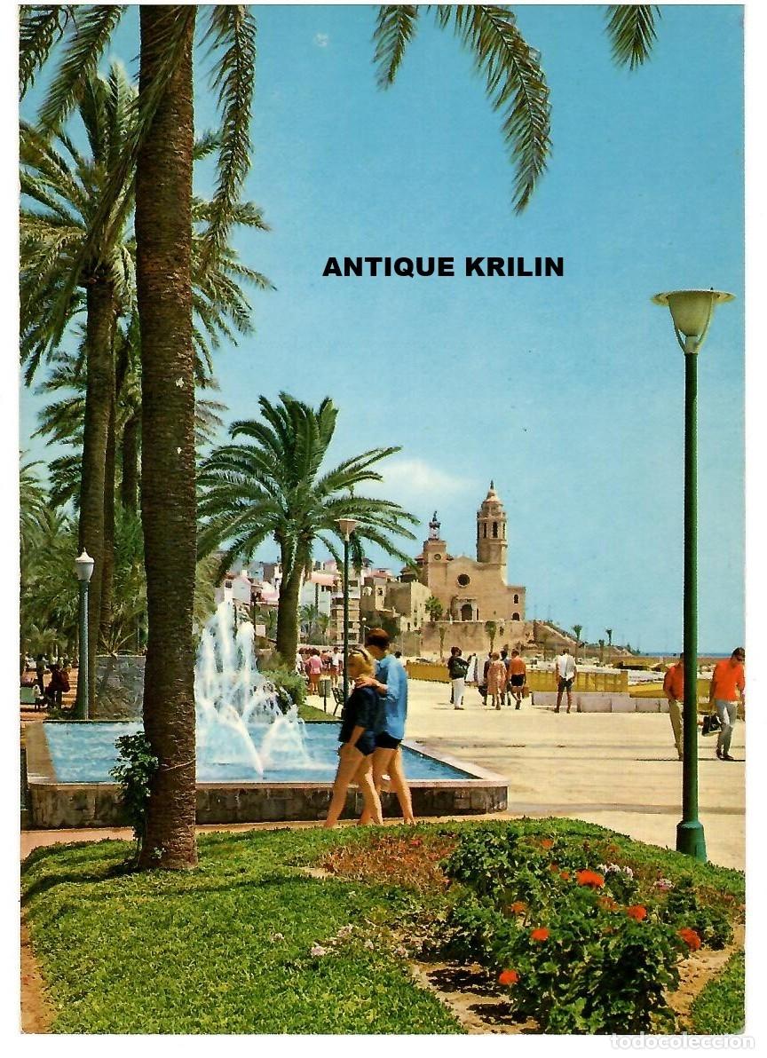 Postales: SITGES N&ordm; 18 PASEO E IGLESIA / EDICION G. GARRABELLA / SIN FRANQUEAR