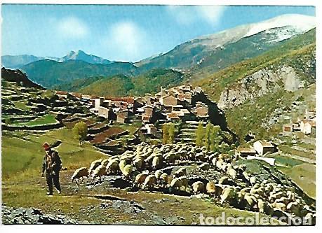 Postales: VISTA GENERAL Y SUS CONTORNOS / GENERAL VIEW AND SURROUNDINGS.- CASTELLAR DE N&acute;HUG - GIRONA