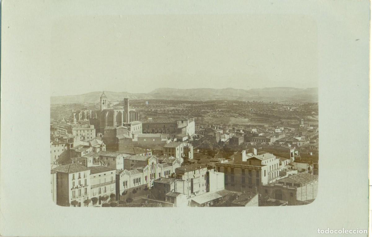 Postales: MANRESA. CASA DE HU&Eacute;RFANOS. FOTOGR&Aacute;FICA. HACIA 1900, MUY RARA.