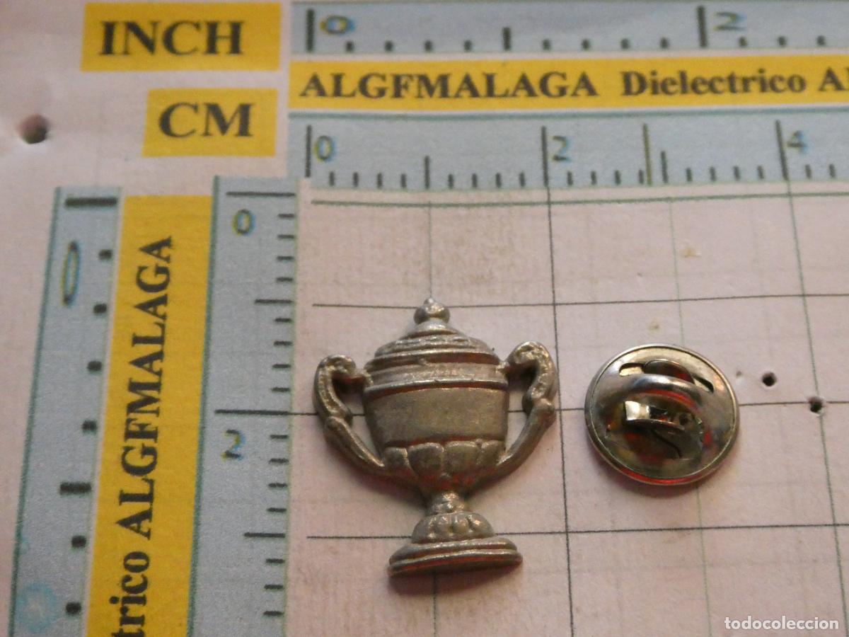 Postales: PIN DE DEPORTES. F&Uacute;TBOL. COPAS TROFEOS. COPA DEL GENERAL&Iacute;SIMO FRANCO