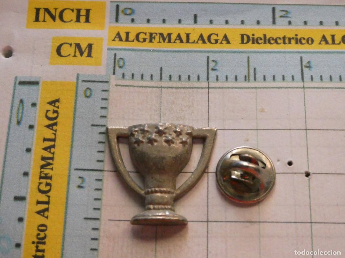 Postales: PIN DE DEPORTES. F&Uacute;TBOL. COPAS TROFEOS. COPA DE LA LIGA