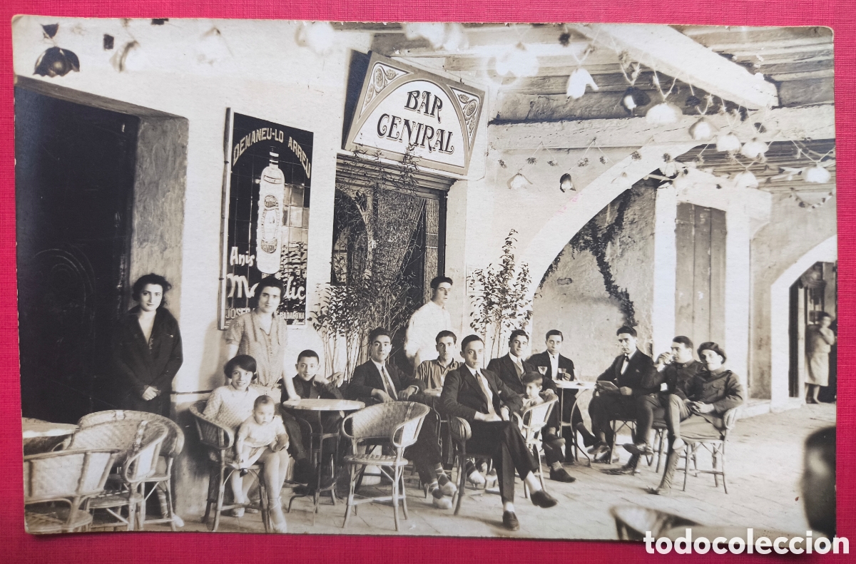 Postales: CATALUNYA SIN IDENTIFICAR BAR CENTRAL PUBLICIDAD AN&Iacute;S MANELIC POSTAL FOTOGR&Aacute;FICA ANIMADA C. 1920