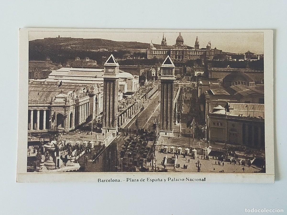 Postales: Tarjeta Postal BARCELONA: Plaza de Espa&ntilde;a y Palacio Nacional - Fot L. Roisin - Sin Circular.