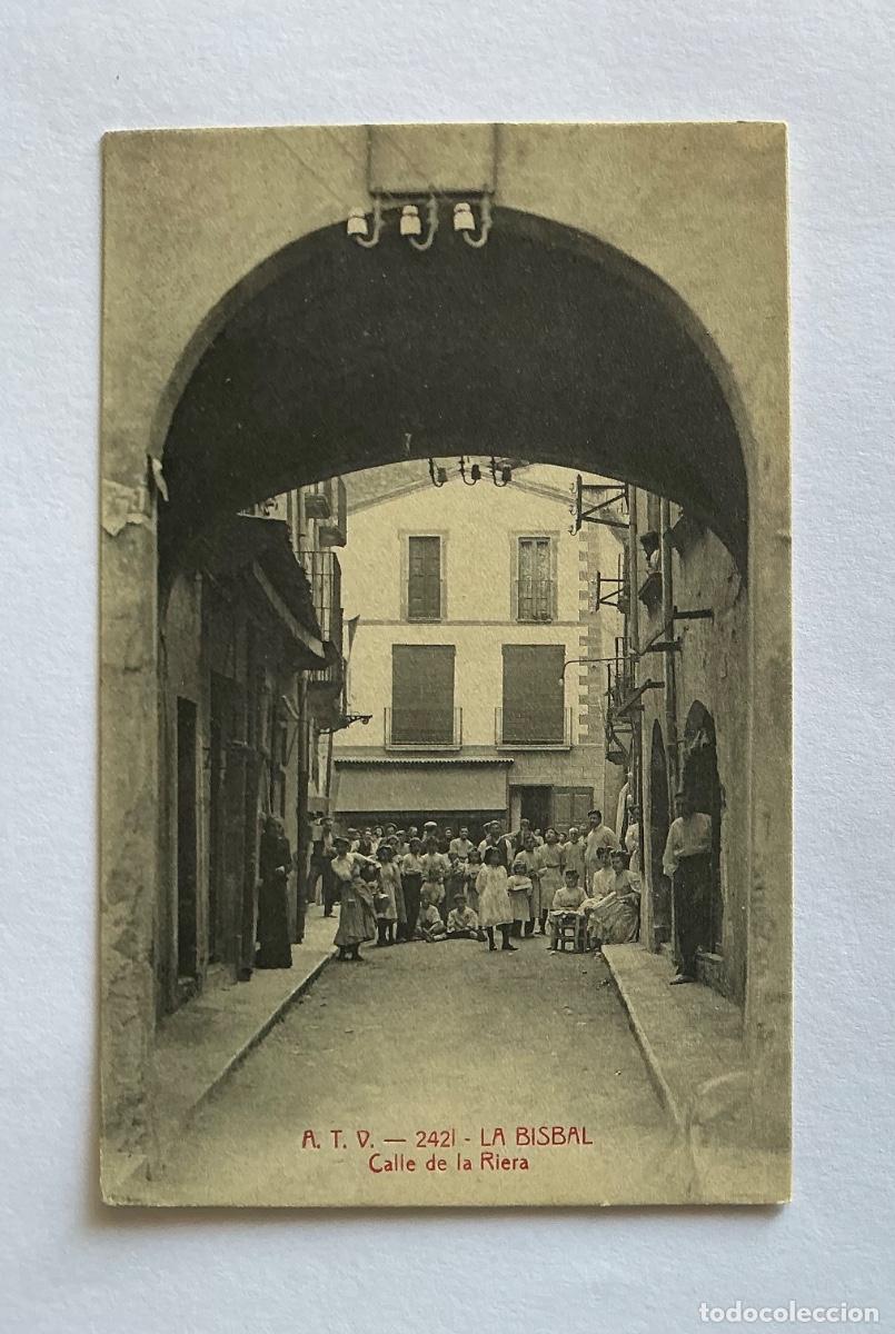 Cartes Postales: POSTAL A.T.V. 2421 CALLE DE LA RIERA ANIMADA LA BISBAL GERONA GIRONA
