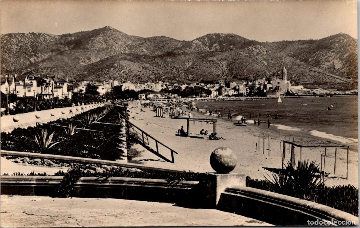 Postales: Sitges - Playa de Oro y Paseo Mar&iacute;timo - J. Ubach Puig 109 - 138x88mm