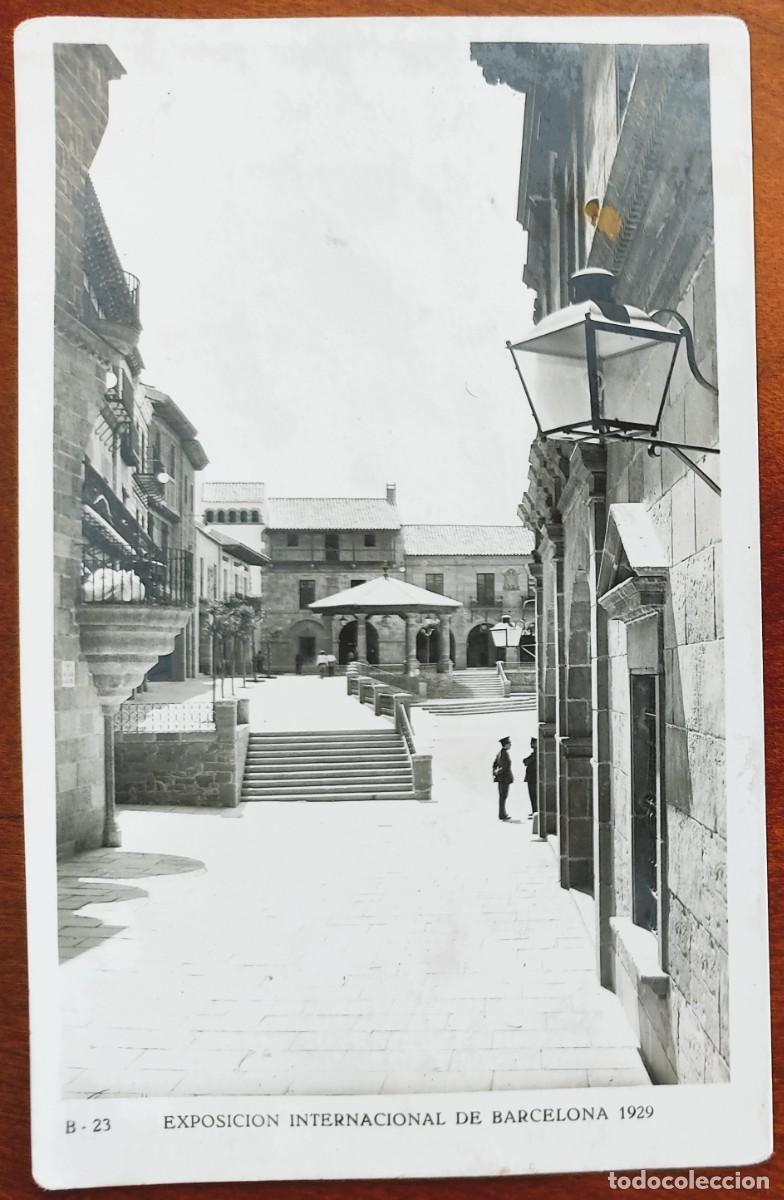 Postales: B-23. EXPOSICI&Oacute;N INTERNACIONAL DE BARCELONA 1929. PUEBLO ESPA&Ntilde;OL. LA PLAZA MAYOR DESDE GRADAS...