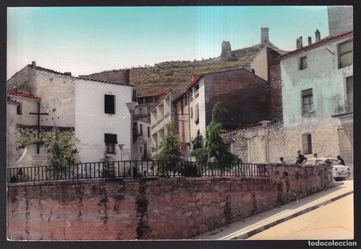 Postales: Asc&oacute;. *Vista parcial* Lab. Garvilla. Pared con Cruz de los Ca&iacute;dos.