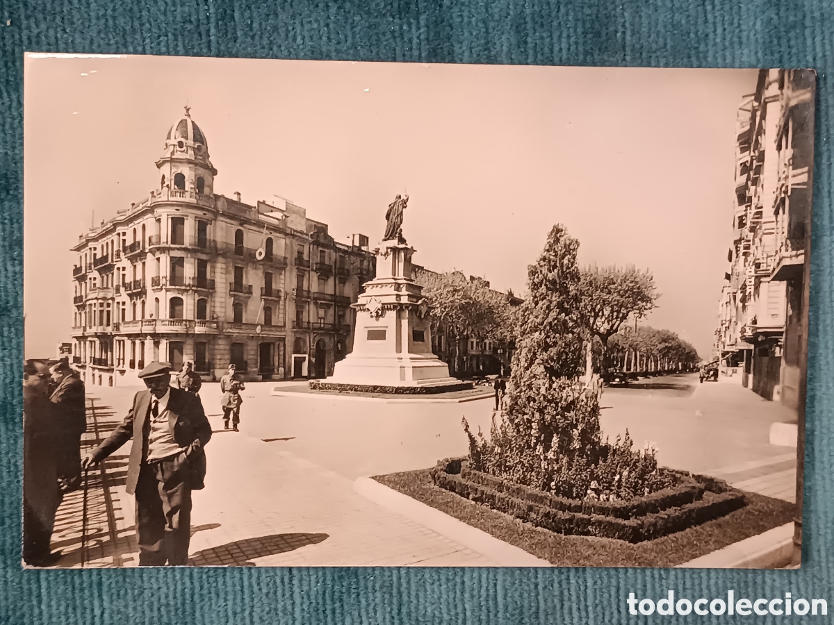 Postales: TARRAGONA 20. Ramblas y Monumento a Roger de Lauria.
