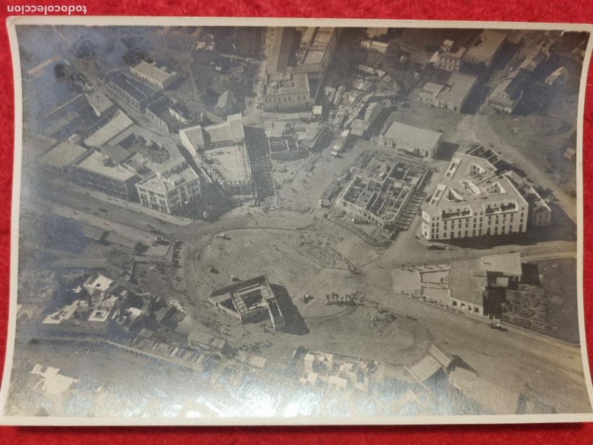 Postales: FOTO PLAZA DE ESPA&Ntilde;A EN BARCELONA VISTA AEREA EN CONSTRUCCION ANTIGUA ORIGINAL KF1