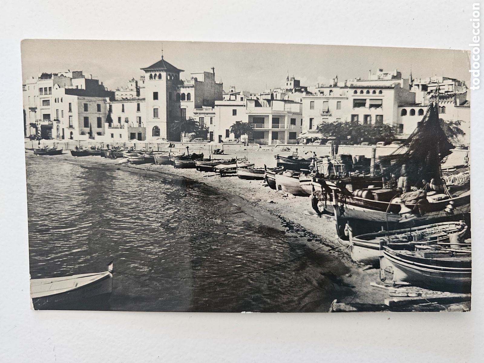 Postales: Postal de Sitges Playa de las Barcas 1950s J. Ubach Puig n&deg;111
