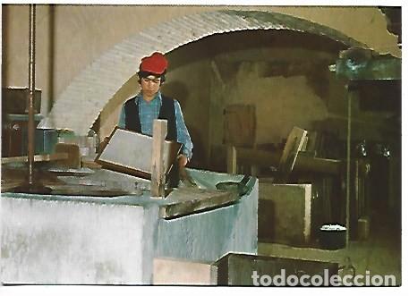 Postales: LA TINA PER FER EL PAPER A MA, AMB BARBA I MARCA AL&acute;AIGUA.- MUSEU NACIONAL DEL PAPER.- CAPELLADES