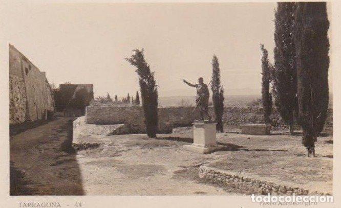 Postales: TARRAGONA - 44. PASEO ARQUEOL&Oacute;GICO. ESCRITA EN 1936-40